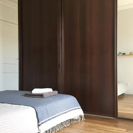 Apartamento Beautiful Parisian Apt- Buttes-Chaumont Park *