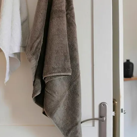 Beautiful Parisian Apt- Buttes-Chaumont Park Apartamento *